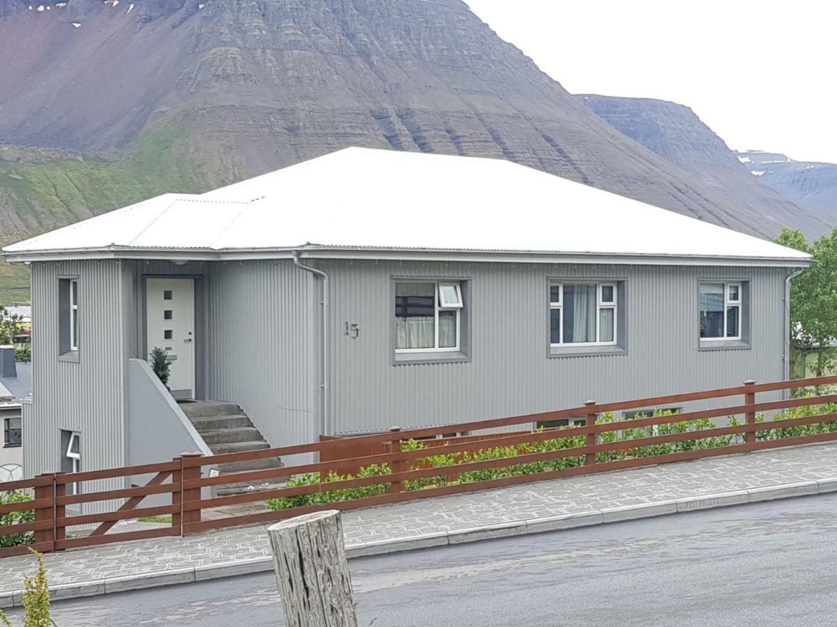 Sigurhaeth - Apartment With All Within Your Reach Ísafjörður Esterno foto